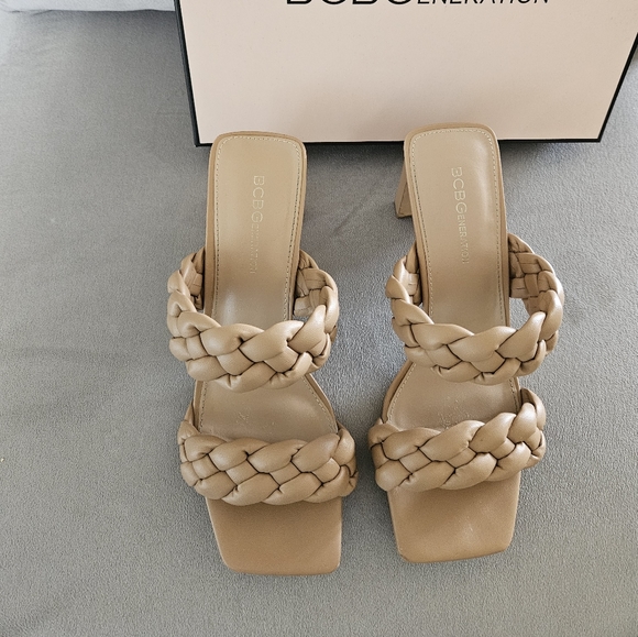 BCBGeneration tan braided sandals size 8.5 - Picture 3 of 6